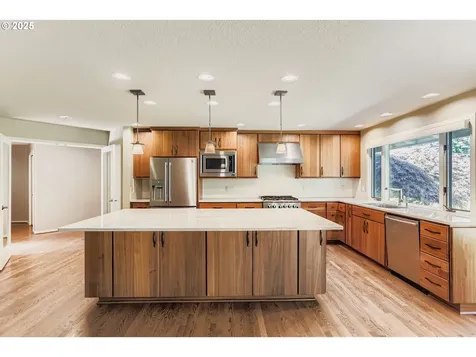 670 S Palatine Hill Road Portland OR 97219