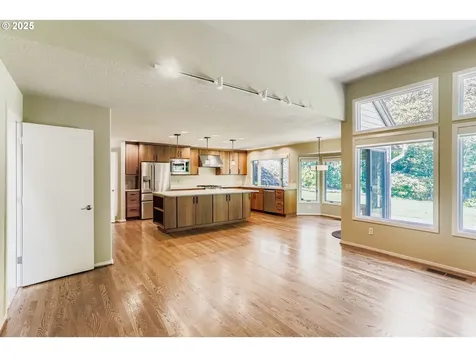 670 S Palatine Hill Road Portland OR 97219