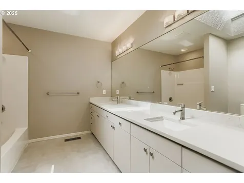 670 S Palatine Hill Road Portland OR 97219