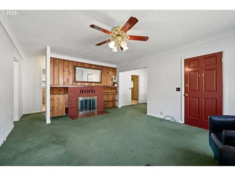526 S 3rd Street Springfield OR 97477