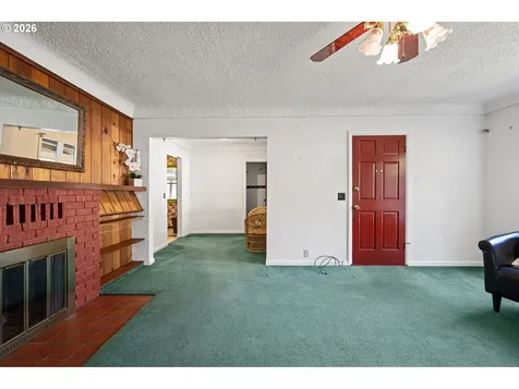 526 S 3rd Street Springfield OR 97477