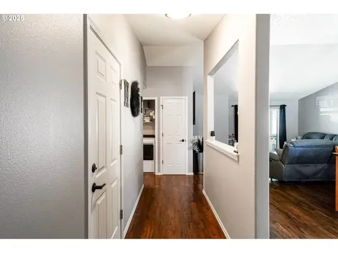 185 SW Applegate Trail Drive Dallas OR 97338