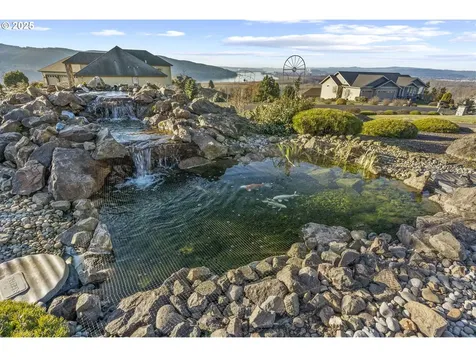 74 Lasalle Drive Kelso WA 98626