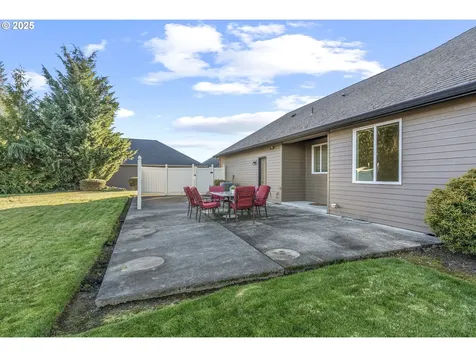 74 Lasalle Drive Kelso WA 98626
