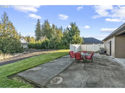 74 Lasalle Drive Kelso WA 98626