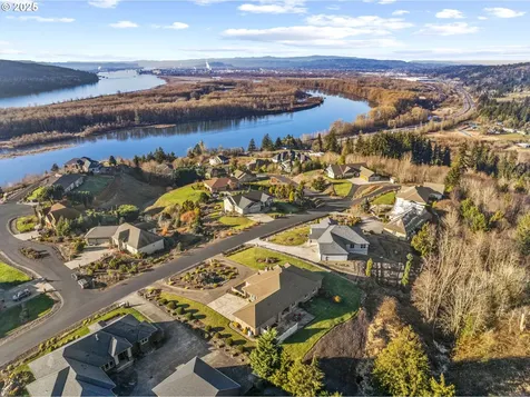 74 Lasalle Drive Kelso WA 98626