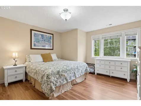 2280 Crestview Drive West Linn OR 97068