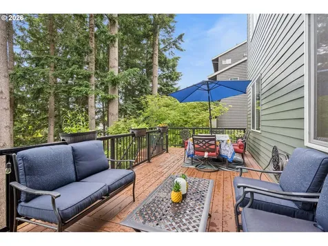 2280 Crestview Drive West Linn OR 97068