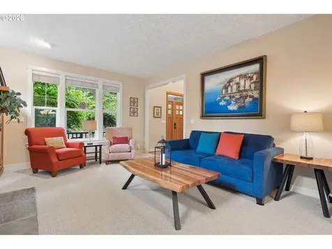 2280 Crestview Drive West Linn OR 97068