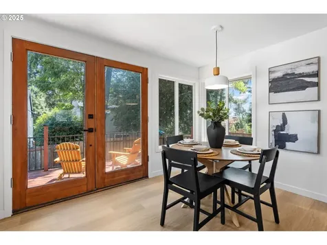18560 Lower Midhill Drive West Linn OR 97068