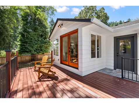 18560 Lower Midhill Drive West Linn OR 97068