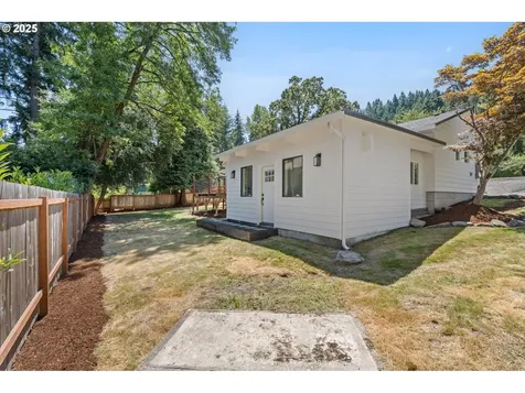 18560 Lower Midhill Drive West Linn OR 97068