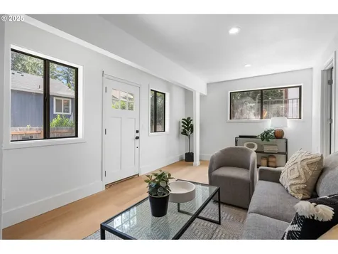 18560 Lower Midhill Drive West Linn OR 97068