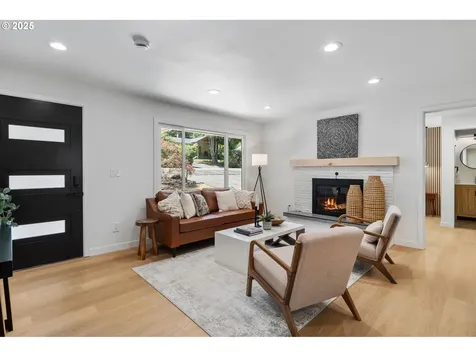18560 Lower Midhill Drive West Linn OR 97068