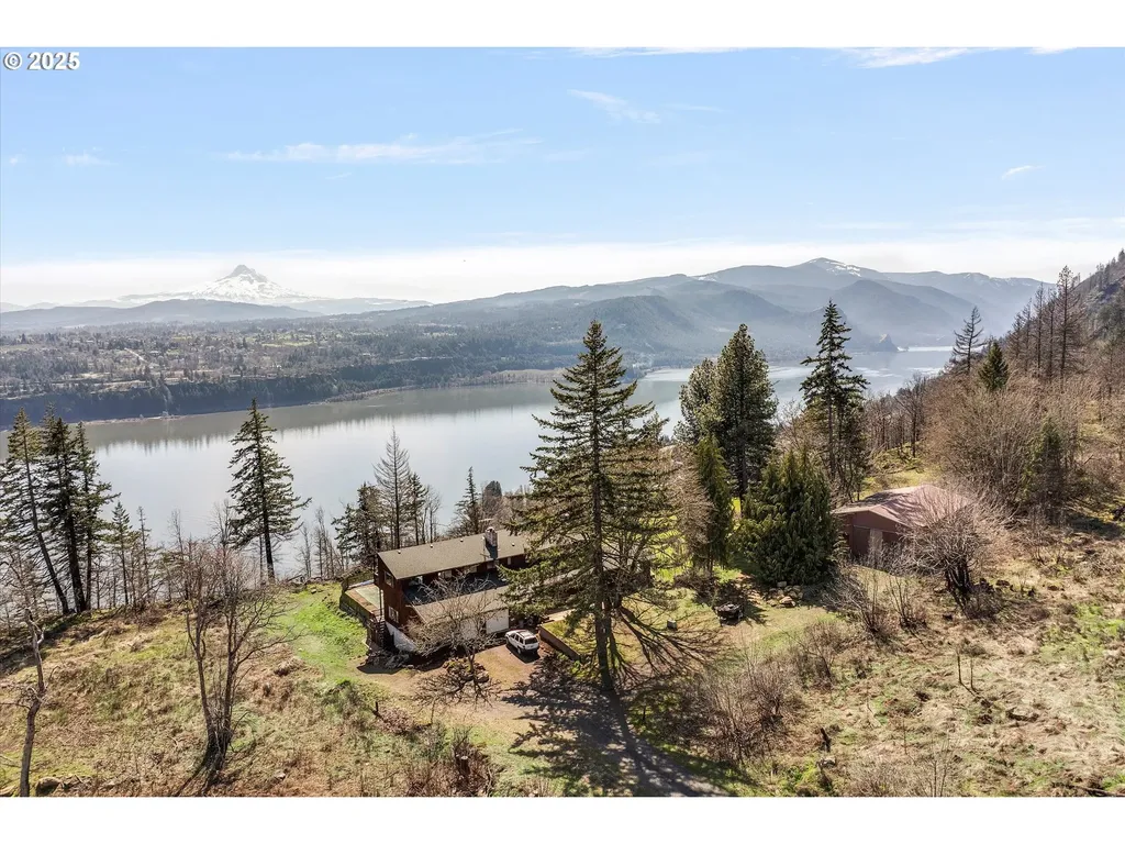 262 Hood Road Underwood WA 98651