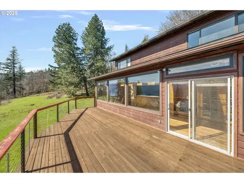 262 Hood Road Underwood WA 98651