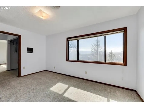 262 Hood Road Underwood WA 98651