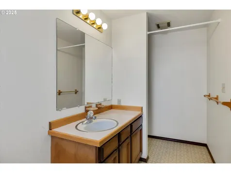 262 Hood Road Underwood WA 98651