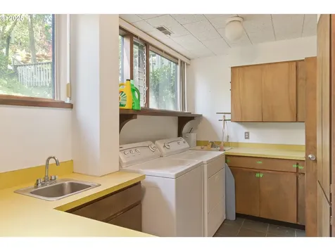 3235 Fillmore Street Eugene OR 97405