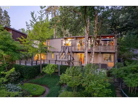 3235 Fillmore Street Eugene OR 97405