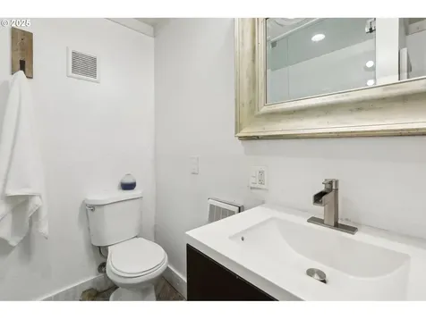 1838 SW Mill Street Terrace Portland OR 97201