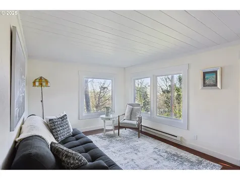 1838 SW Mill Street Terrace Portland OR 97201