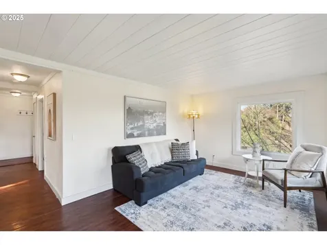 1838 SW Mill Street Terrace Portland OR 97201