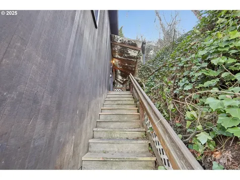 1838 SW Mill Street Terrace Portland OR 97201