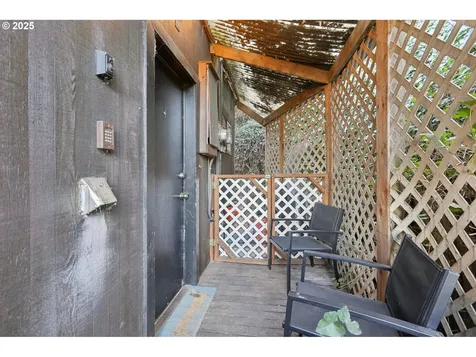 1838 SW Mill Street Terrace Portland OR 97201