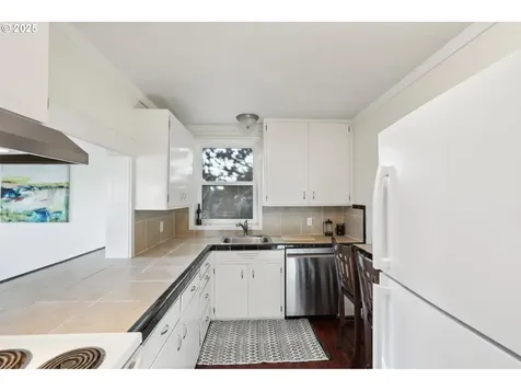 1838 SW Mill Street Terrace Portland OR 97201