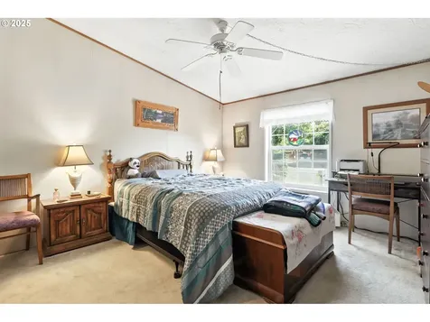 22053 Floral Avenue NE Aurora OR 97002