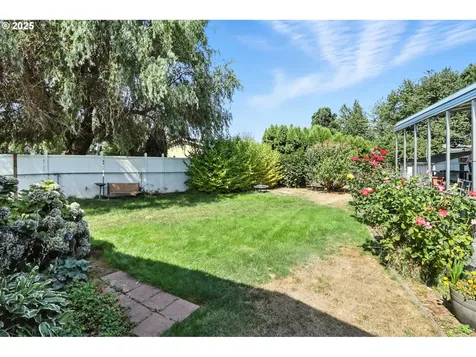 22053 Floral Avenue NE Aurora OR 97002