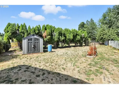 22053 Floral Avenue NE Aurora OR 97002