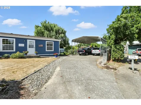 22053 Floral Avenue NE Aurora OR 97002