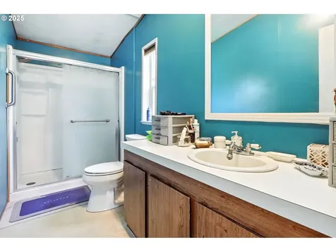 22053 Floral Avenue NE Aurora OR 97002