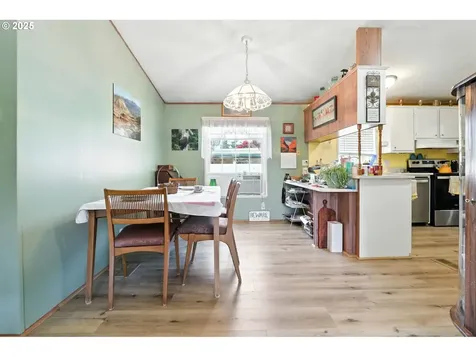 22053 Floral Avenue NE Aurora OR 97002
