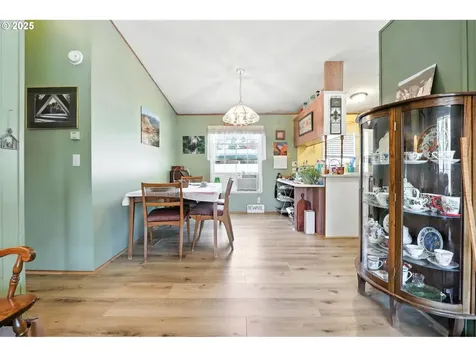 22053 Floral Avenue NE Aurora OR 97002