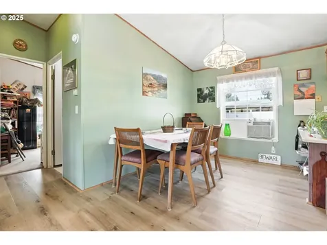 22053 Floral Avenue NE Aurora OR 97002