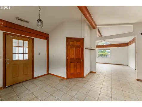 3248 NE Johnson Street Roseburg OR 97470