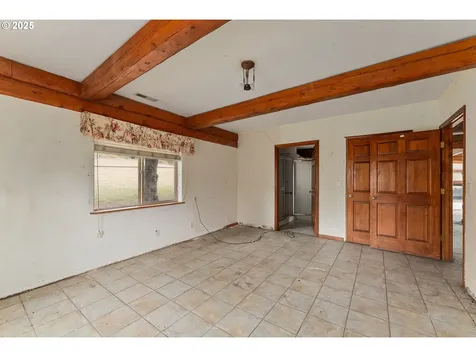 3248 NE Johnson Street Roseburg OR 97470