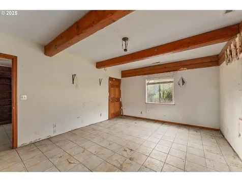 3248 NE Johnson Street Roseburg OR 97470