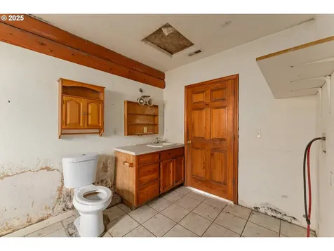 3248 NE Johnson Street Roseburg OR 97470
