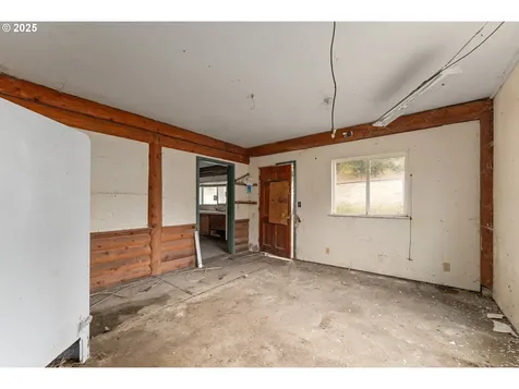 3248 NE Johnson Street Roseburg OR 97470