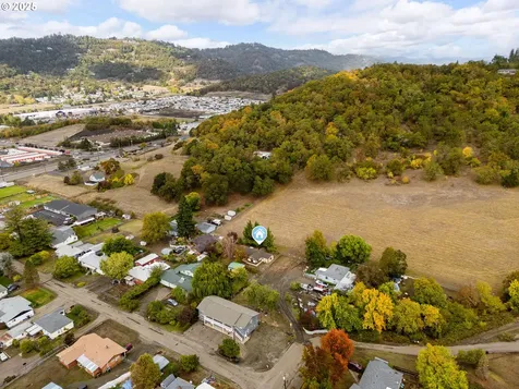 3248 NE Johnson Street Roseburg OR 97470