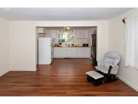 166 Iowa Street Eugene OR 97402
