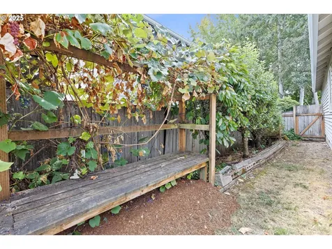 1519 SW Apperson Street Mcminnville OR 97128