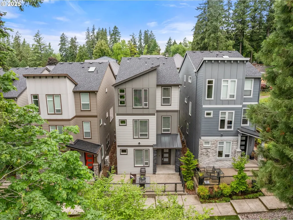 9014 SW Steens Lane Portland OR 97225