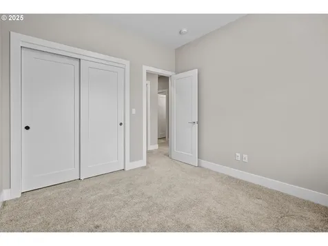 9014 SW Steens Lane Portland OR 97225