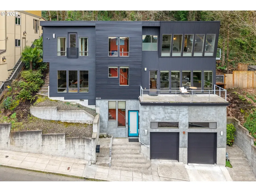 6515 S Corbett Avenue Portland OR 97239
