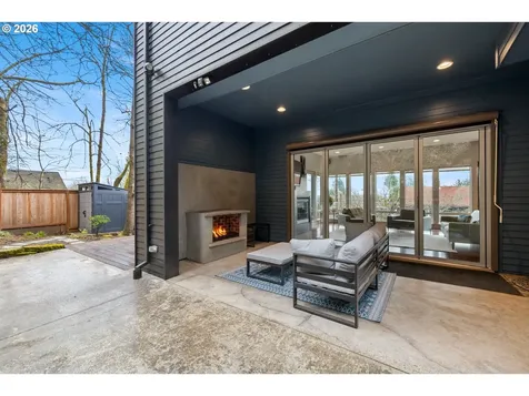6515 S Corbett Avenue Portland OR 97239